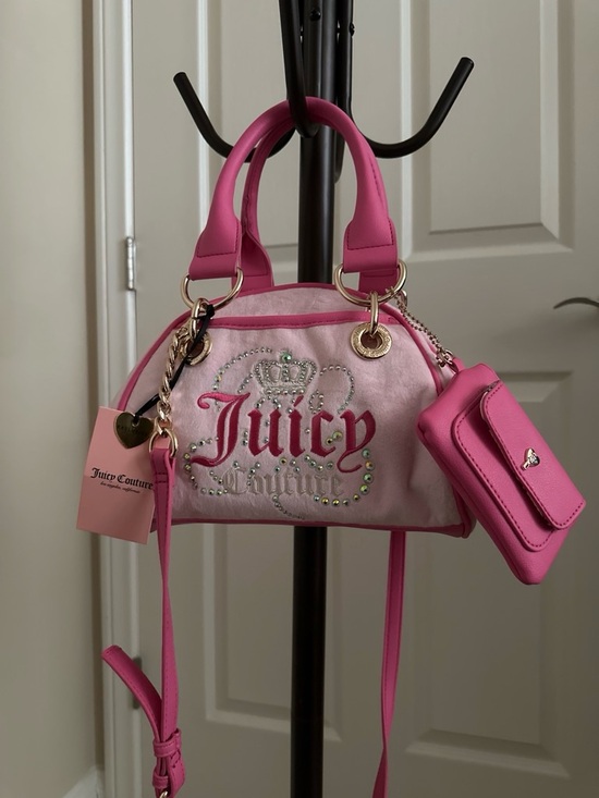 Juicy Couture Handbags - Juicy Couture Dreamy Satchel